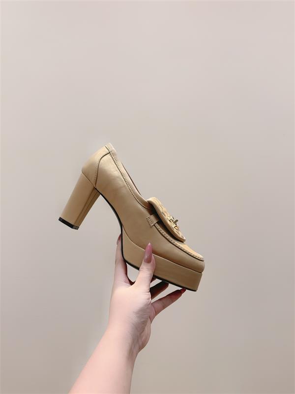 2025112717151440 320